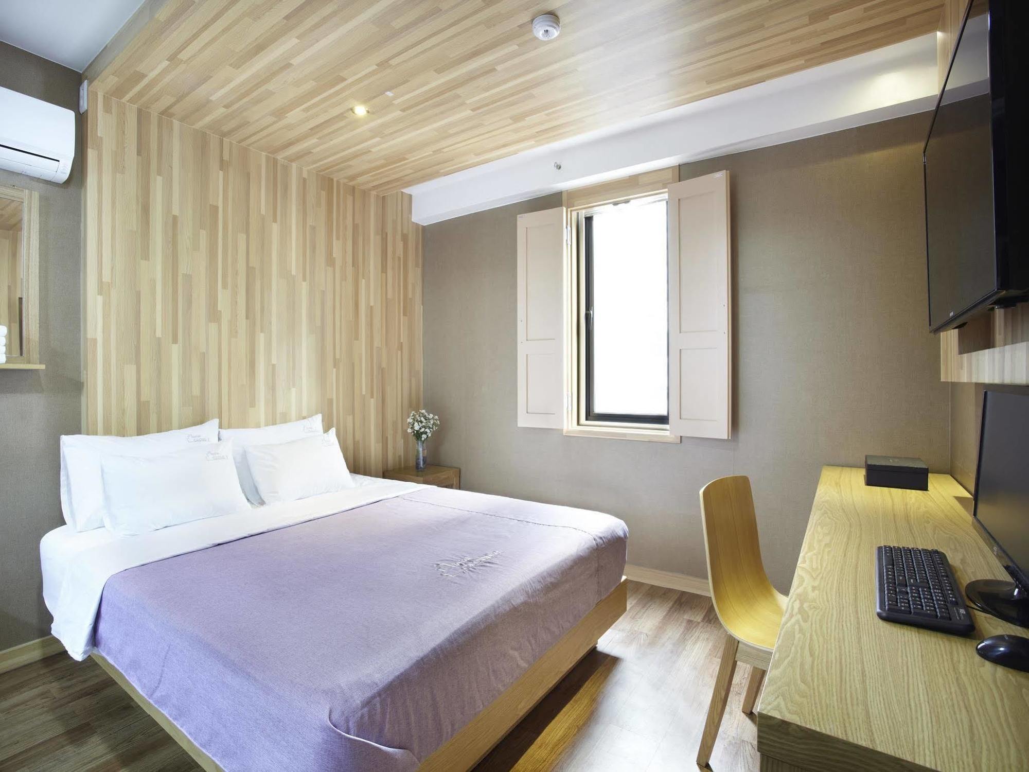 Hotel Cloud 9 Пусан Екстериор снимка